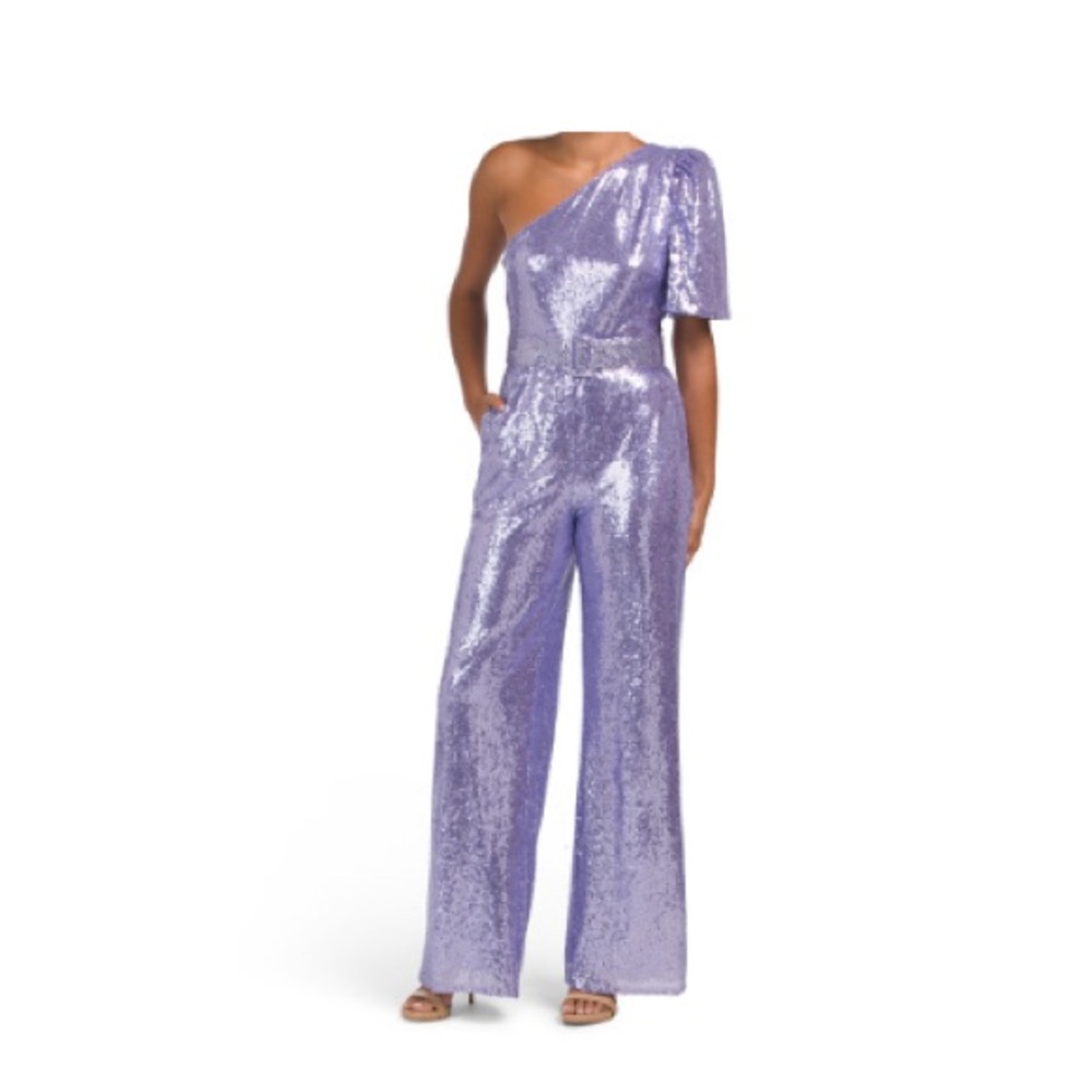 ONE33 SOCIAL Cutout Wide-Leg
Sequin Jumpsuit used once good condition size 8